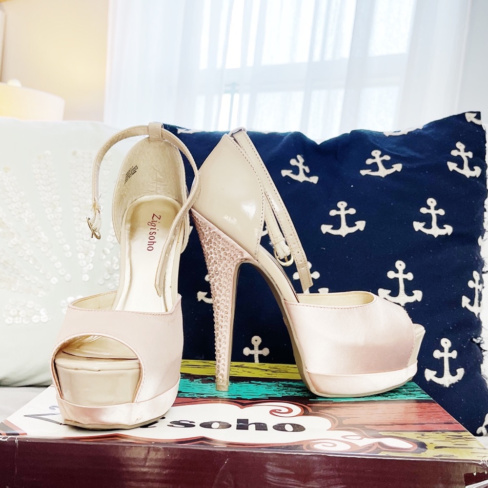 Zigi Soho Tan and Light Pink Bejeweled Heel Pumps